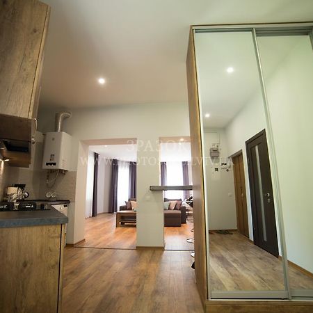 Foxy Lviv Apartman Kültér fotó