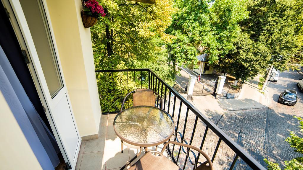 Foxy Lviv Apartman Kültér fotó